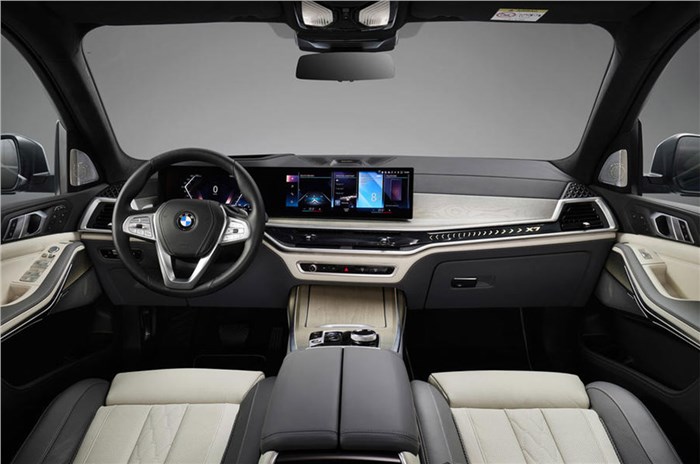 2023 BMW X7 facelift interior